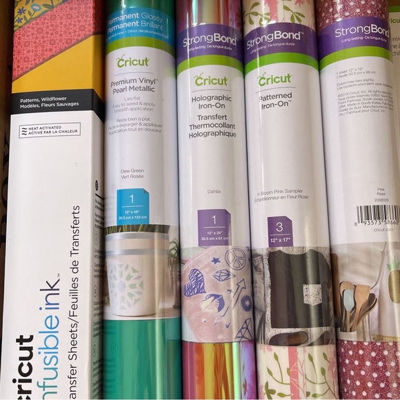 Cricut Materials - Picture 2 of 4